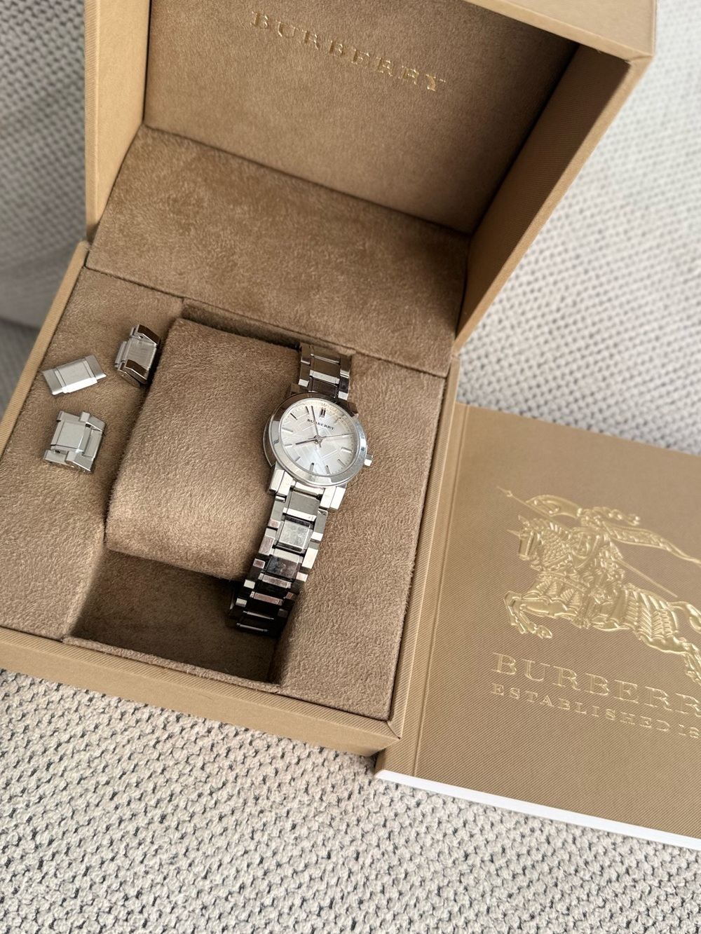Burberry women’s Silver Stainless Steel Watch - Picture 15 of 15